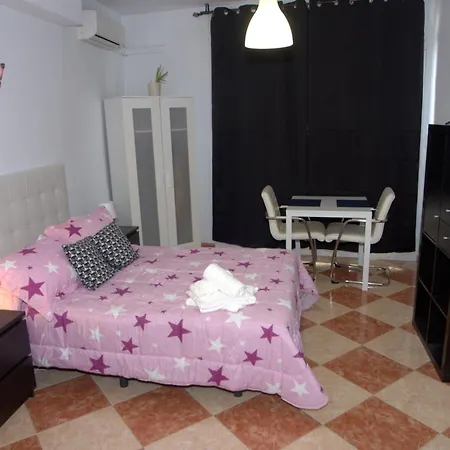 Centro Historico. Homestay Malaga